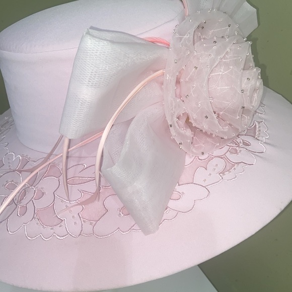 Gorgeous Lt. Pink Church Dress Hat by Ben Marc - Picture 3 of 11